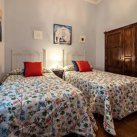 Апартаменти Gran Avenida 57