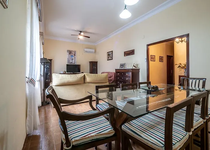 Gran Avenida 57 كاديز