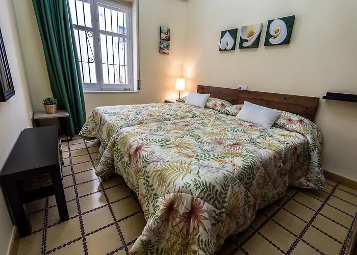 Gran Avenida 57 * كاديز